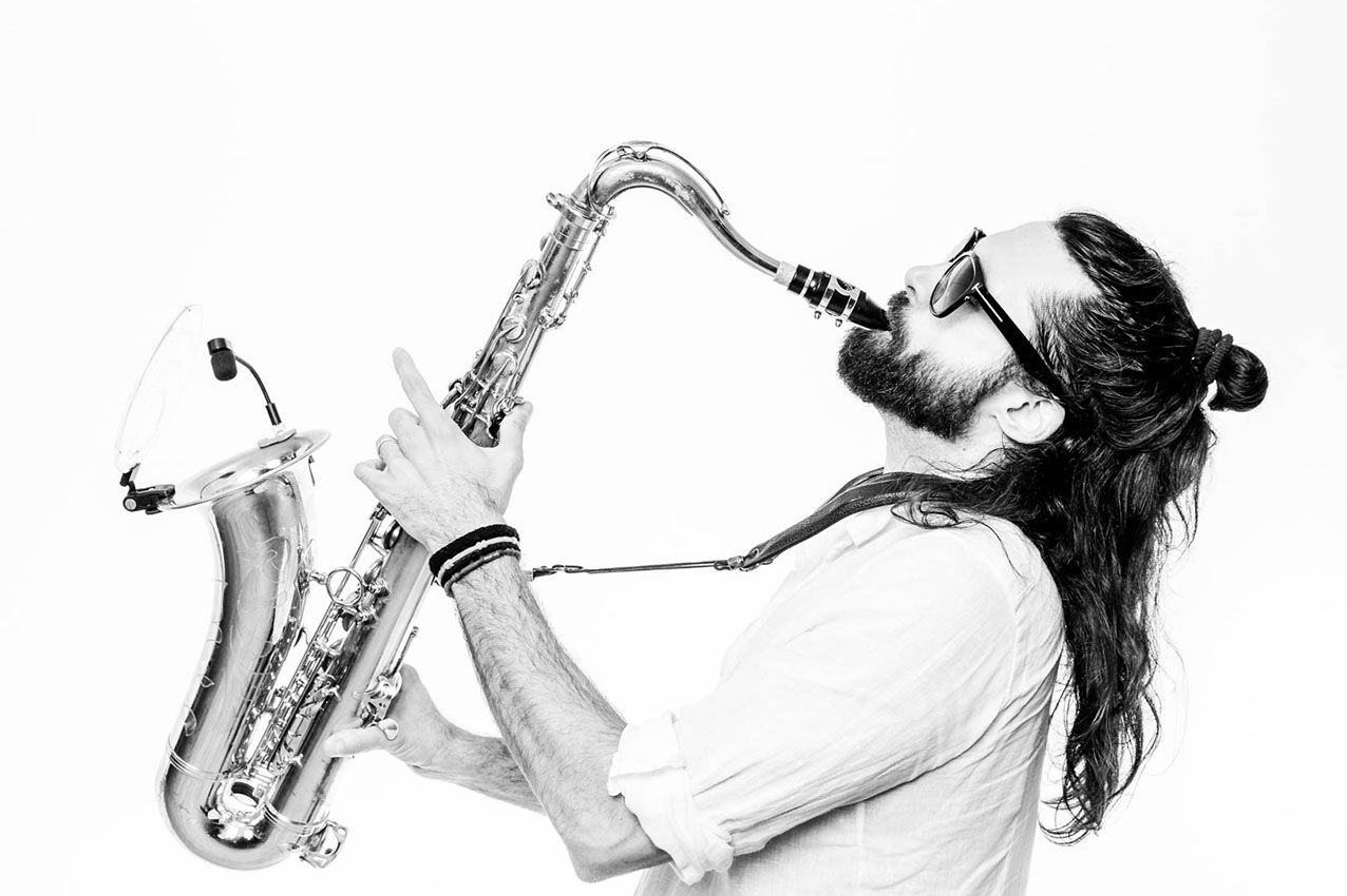 Jazz saxophonist for luxury receptions in Europe - exclusive events with VIP guests